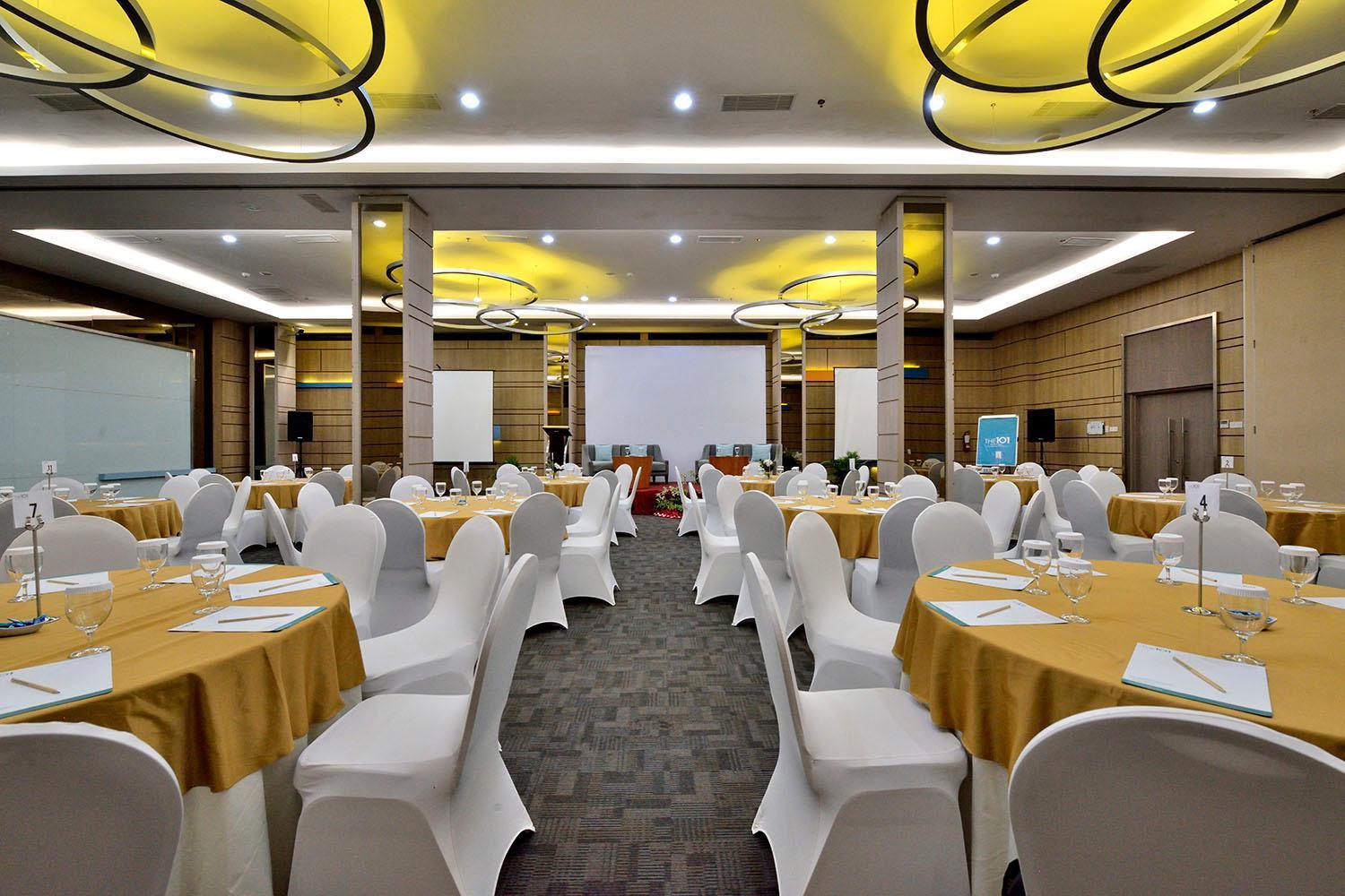 Hotel The 1o1 Rajawali 4*