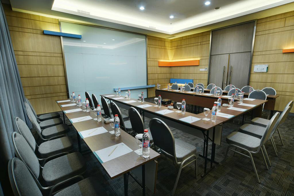 Hotel The 1o1 Rajawali 4*
